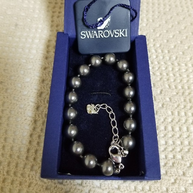 SWAROVSKI(スワロフスキー)の未使用☆SWAROVSKI ブラックパールブレスレット　お値下げ❗ レディースのアクセサリー(ブレスレット/バングル)の商品写真