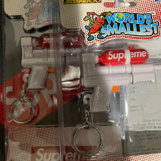 シュプリーム(Supreme)のSupreme Soaker 50 Water Blaster Keychain(キーホルダー)