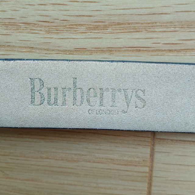 BURBERRY(バーバリー)のはる様専用 バーバリーベルト(レディース) レディースのファッション小物(ベルト)の商品写真