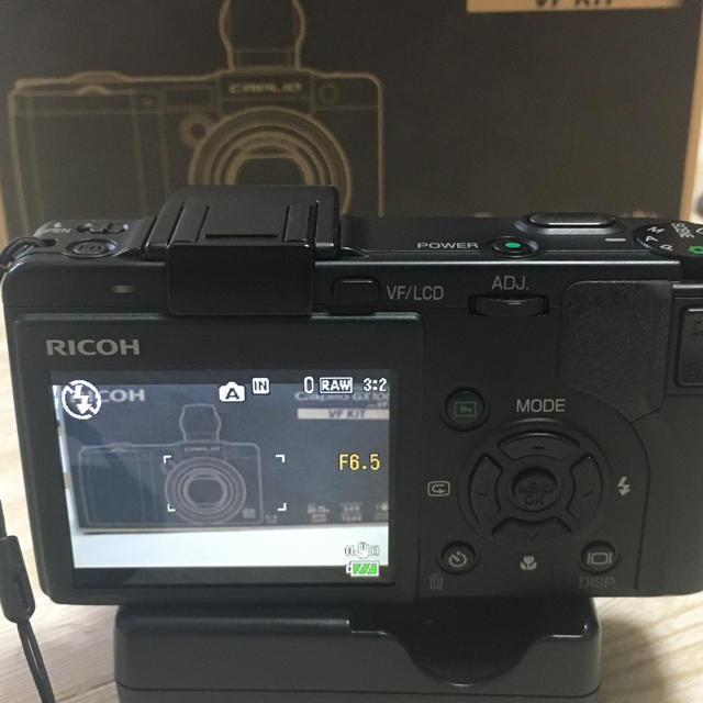 RICOH(リコー)のリコー GX100 スマホ/家電/カメラのカメラ(コンパクトデジタルカメラ)の商品写真