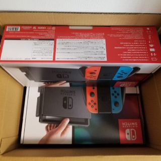 ニンテンドースイッチ(Nintendo Switch)のNintendo Switch　ネオン　新品未使用(家庭用ゲーム機本体)