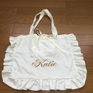 ケイティー(Katie)のkatieケイティピローバッグ、ホワイト(トートバッグ)