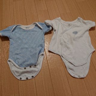 プチバトー(PETIT BATEAU)のベビー 肌着ボディスーツ 2枚 PETIT BATEAU 6ヶ月(肌着/下着)