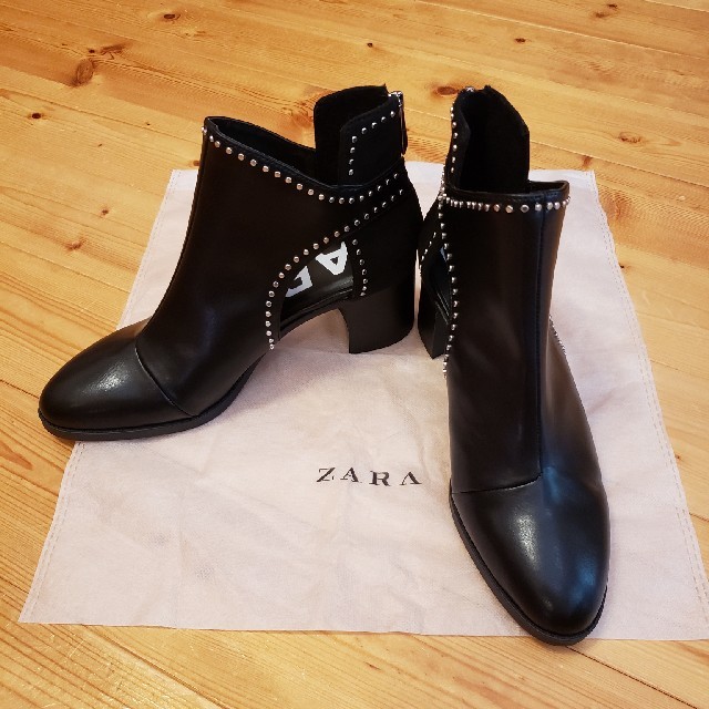 ZARA(ザラ)のZARA☆ブーツ👢 レディースの靴/シューズ(ブーツ)の商品写真