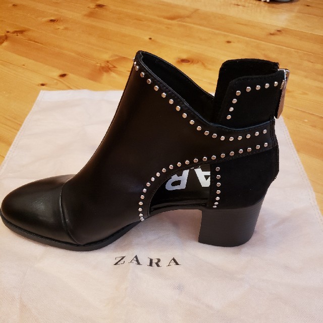 ZARA(ザラ)のZARA☆ブーツ👢 レディースの靴/シューズ(ブーツ)の商品写真