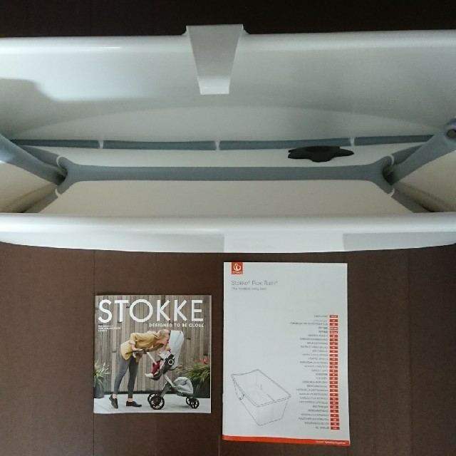 Stokke(ストッケ)の【未使用】STOKKE フレキシバス ホワイト キッズ/ベビー/マタニティのマタニティ(その他)の商品写真