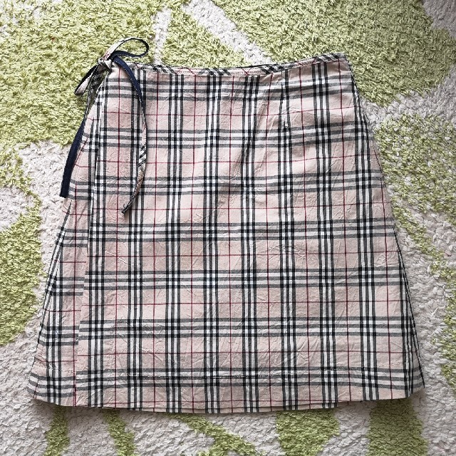 BURBERRY(バーバリー)のBURBERRY　リバーシブル巻きスカート キッズ/ベビー/マタニティのキッズ服女の子用(90cm~)(スカート)の商品写真