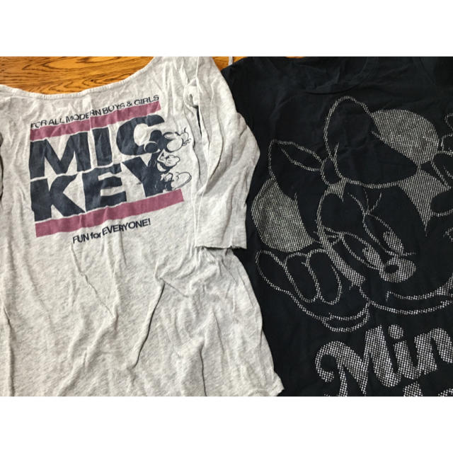 moussy(マウジー)のMoussy MickeyTシャツ ユニクロMinnieTシャツ 2枚セット レディースのトップス(Tシャツ(半袖/袖なし))の商品写真