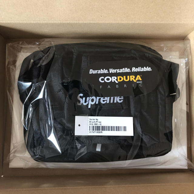 Supreme(シュプリーム)の19ss Shoulder Bag メンズのバッグ(ショルダーバッグ)の商品写真