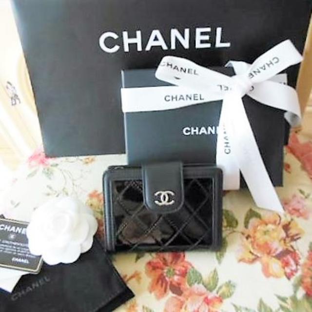 CHANEL - ♪直営店購入品☆シャネル♪CCマトラッセパテントカーフ二折財布の通販 by ｍｉ－ｃｏニャン♪7/7・7/8発送不可｜シャネルならラクマ