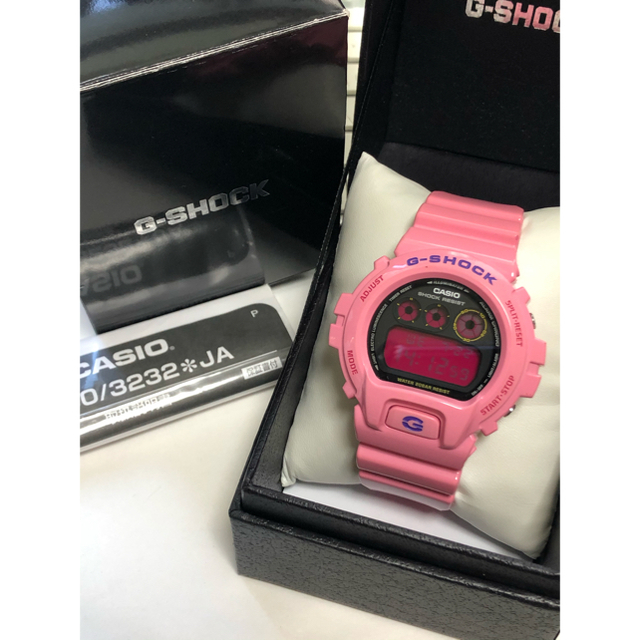 G-SHOCK(ジーショック)のクレイジーカラー/G-SHOCK/マットピンク/ビンテージ/DW-6900/箱付 メンズの時計(腕時計(デジタル))の商品写真