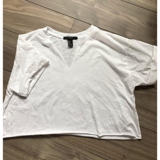フォーエバートゥエンティーワン(FOREVER 21)のFOREVER21白シャツ(Tシャツ(半袖/袖なし))