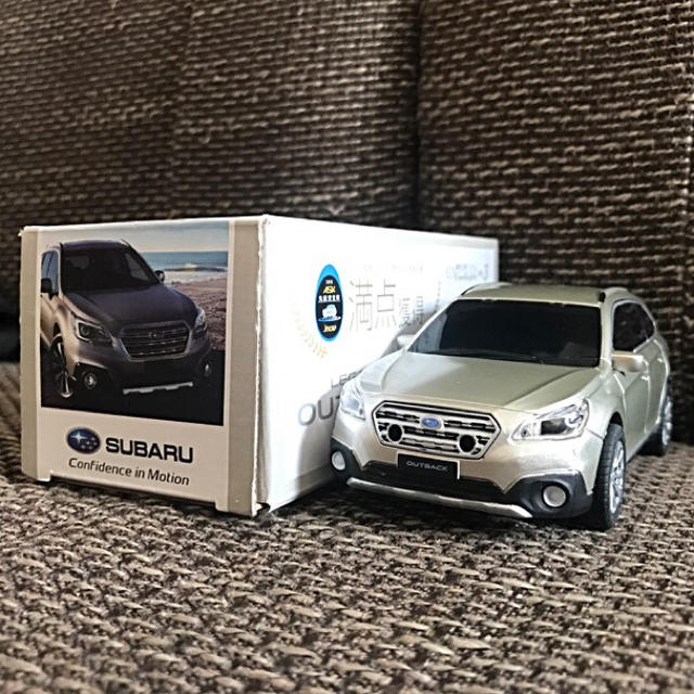 スバル(スバル)のSUBARU✳LEGACY  OUTBACK 光る！ぶつからない！？ミニカー② エンタメ/ホビーのコレクション(ノベルティグッズ)の商品写真