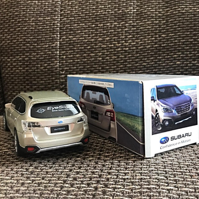 スバル(スバル)のSUBARU✳LEGACY  OUTBACK 光る！ぶつからない！？ミニカー② エンタメ/ホビーのコレクション(ノベルティグッズ)の商品写真