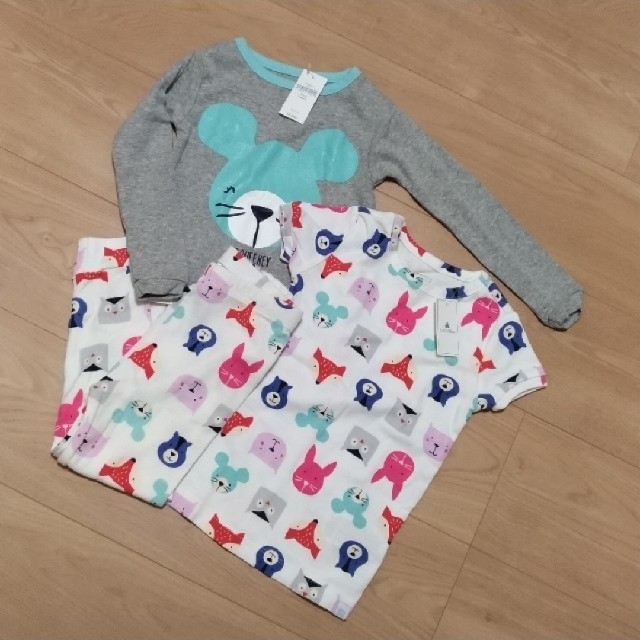 babyGAP(ベビーギャップ)のパジャマ三点セット キッズ/ベビー/マタニティのキッズ服女の子用(90cm~)(パジャマ)の商品写真