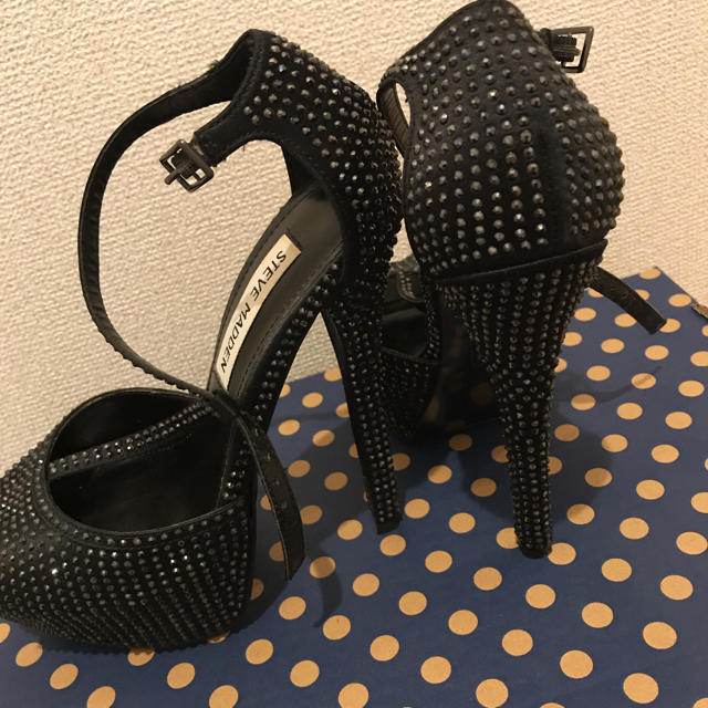 Steve Madden(スティーブマデン)のSTEVE MADDEN サンダル レディースの靴/シューズ(ハイヒール/パンプス)の商品写真