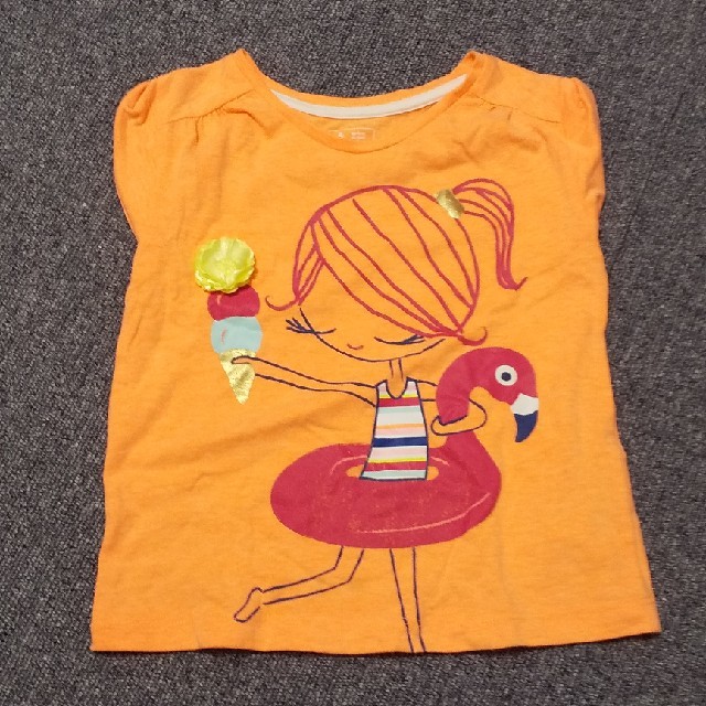 babyGAP(ベビーギャップ)のbabyGAPTシャツ★110 キッズ/ベビー/マタニティのキッズ服女の子用(90cm~)(Tシャツ/カットソー)の商品写真