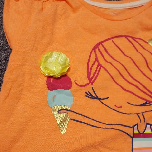 babyGAP(ベビーギャップ)のbabyGAPTシャツ★110 キッズ/ベビー/マタニティのキッズ服女の子用(90cm~)(Tシャツ/カットソー)の商品写真