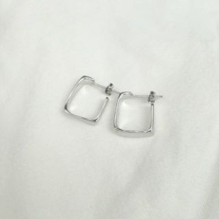 ビームス(BEAMS)のSilver　Simpleピアス(ピアス)