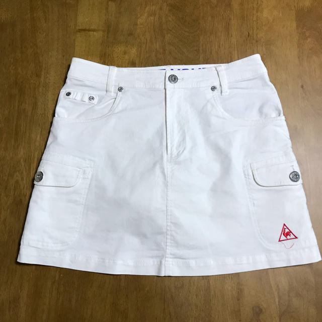 le coq sportif(ルコックスポルティフ)のルコック ゴルフウェア スカート  11号 スポーツ/アウトドアのゴルフ(ウエア)の商品写真