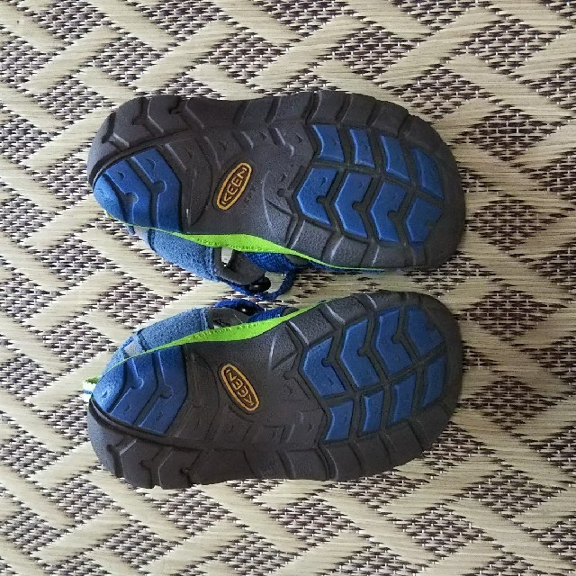 KEEN(キーン)のしーもり様専用 KEEN サンダル 13.5センチ キッズ/ベビー/マタニティのベビー靴/シューズ(~14cm)(サンダル)の商品写真