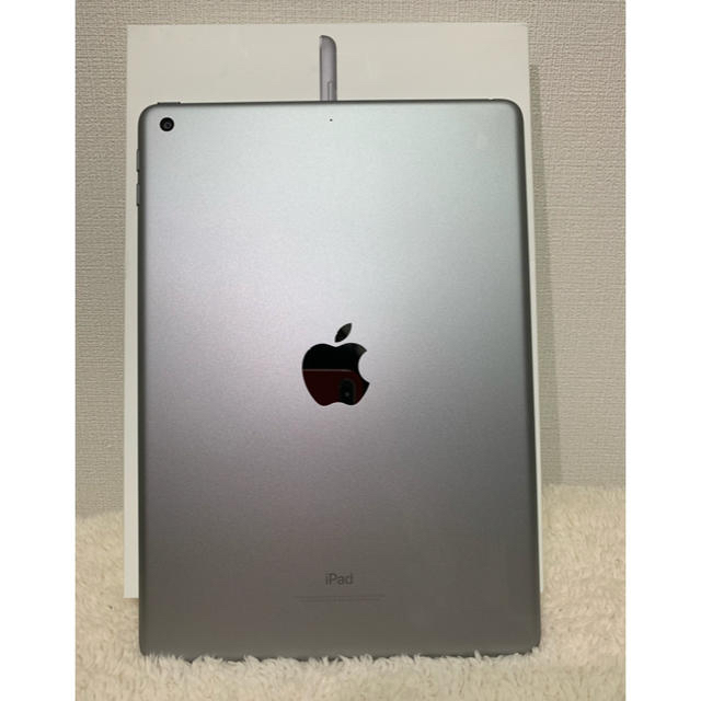 iPad 第6世代 128GB Wi-fiモデル スペースグレー 1