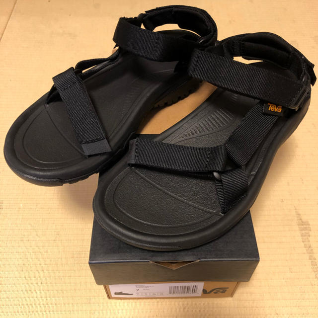 Teva(テバ)のテバ サンダル 新品 レディースの靴/シューズ(サンダル)の商品写真