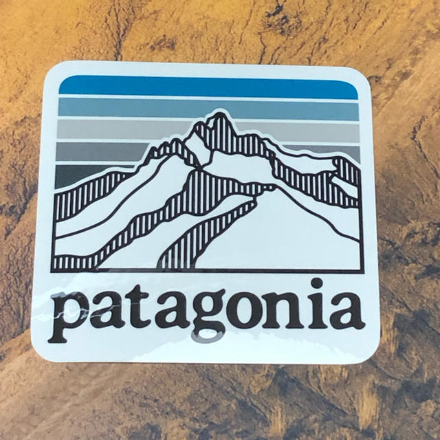 patagonia(パタゴニア)の新作 patagonia パタゴニア 山 ステッカー シール 正規品 スポーツ/アウトドアのスポーツ/アウトドア その他(その他)の商品写真