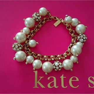 ケイトスペードニューヨーク(kate spade new york)のkatespade ケイトスペード パールビジューブレスレット 美品(ブレスレット/バングル)