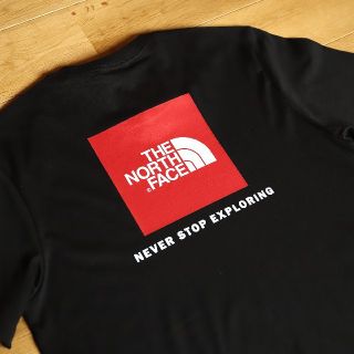 ザノースフェイス(THE NORTH FACE)の【未開封本物】ザノースフェイス レッドボックスTシャツブラック 日本サイズL相当(Tシャツ/カットソー(半袖/袖なし))