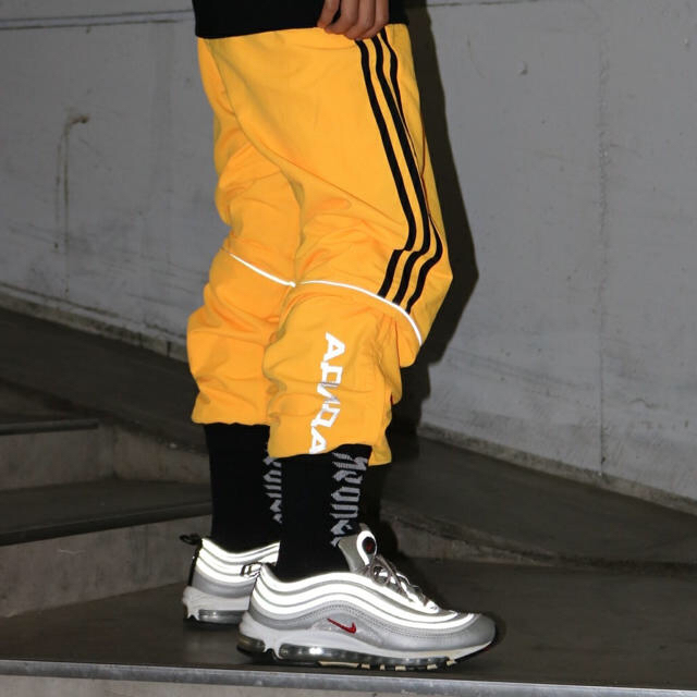Gosha Rubchinskiy デニムパンツ industriastym.com