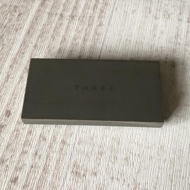 THREE(スリー)のTHREE チーク カラー 02 コスメ/美容のベースメイク/化粧品(チーク)の商品写真