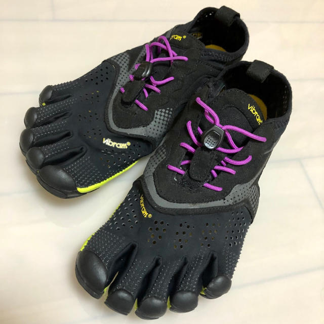 vibram(ビブラム)のvibram (24cm) スポーツ/アウトドアのランニング(シューズ)の商品写真