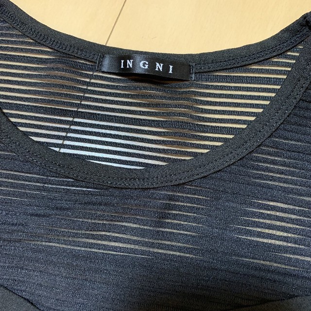 INGNI(イング)のINGNI イング ☆ ノースリーブ チュニック 黒 美品 レディースのトップス(カットソー(半袖/袖なし))の商品写真