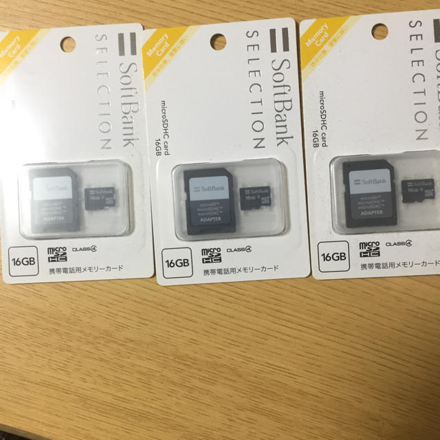 Softbank(ソフトバンク)のmicroSDHC  16 スマホ/家電/カメラのスマホアクセサリー(その他)の商品写真