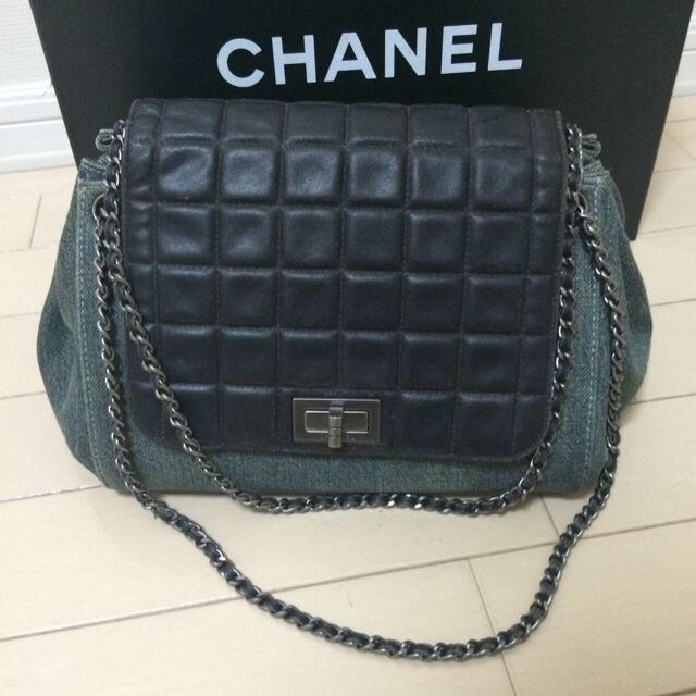 CHANEL(シャネル)のシャネル☆正規品デニム×レザー綺麗目！ レディースのバッグ(ハンドバッグ)の商品写真