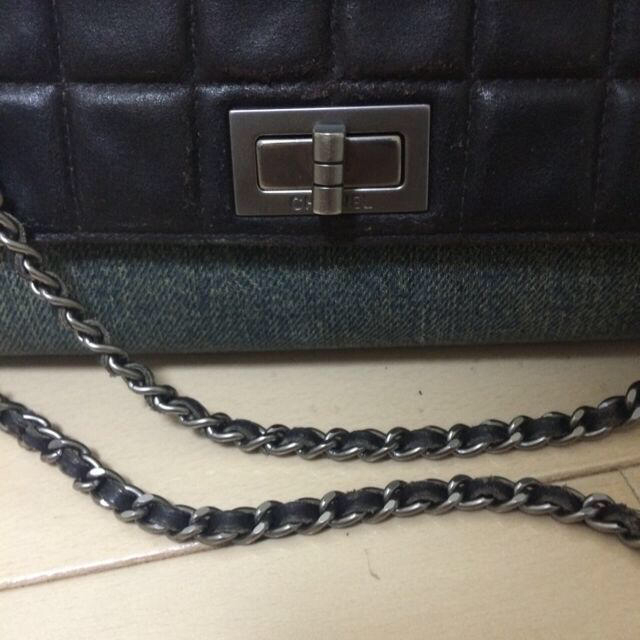 CHANEL(シャネル)のシャネル☆正規品デニム×レザー綺麗目！ レディースのバッグ(ハンドバッグ)の商品写真