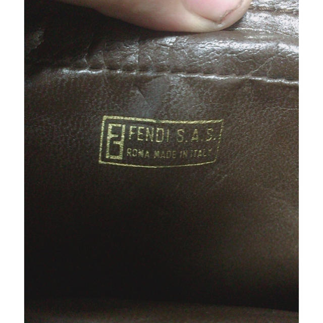 FENDI(フェンディ)のFENDI  ショルダーバッグ     かおるさん専用 レディースのバッグ(ショルダーバッグ)の商品写真