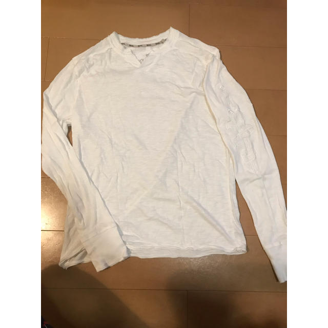 GUESS(ゲス)のゲス GUESS メンズのトップス(Tシャツ/カットソー(七分/長袖))の商品写真