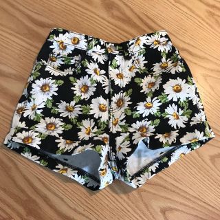 アメリカンアパレル(American Apparel)のAmerican Apparel 花柄 ショートパンツ ハイウエスト(ショートパンツ)