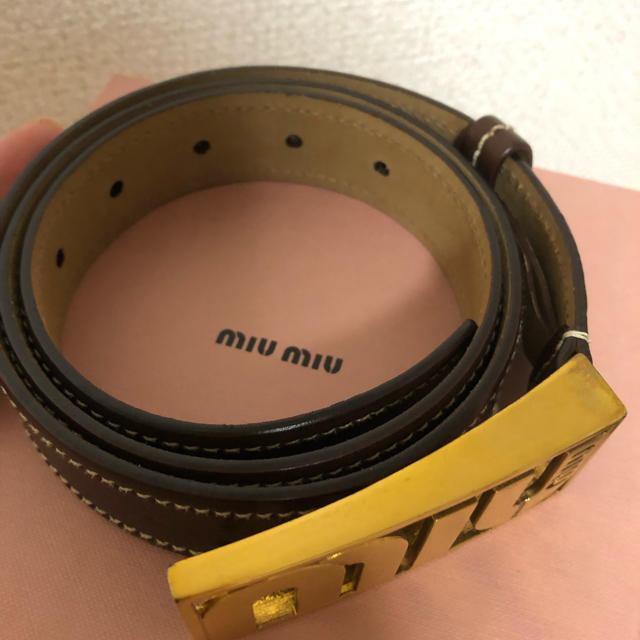 miumiu ベルト