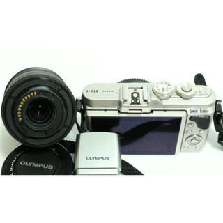 極美品！OLYMPUS PEN E-PL8 EZダブルズームキット ブラック