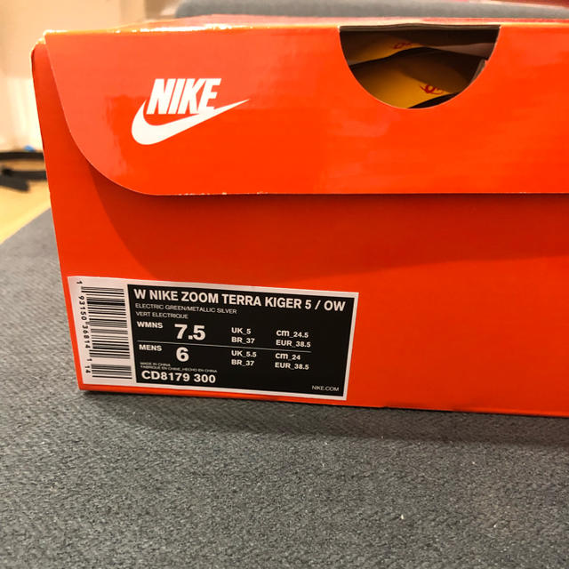 NIKE(ナイキ)の24.5cm nike  off white zoom terra kiger5 レディースの靴/シューズ(スニーカー)の商品写真