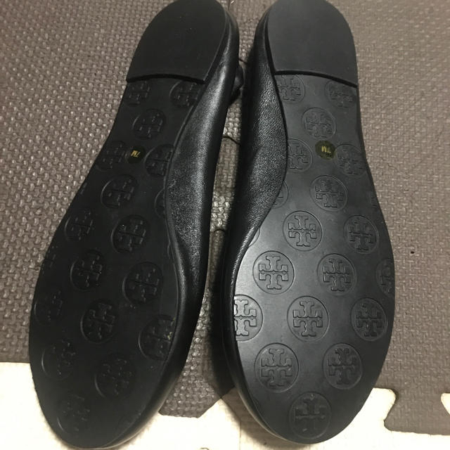 Tory Burch(トリーバーチ)のTORY BURCH フラットシューズ 黒色 レディースの靴/シューズ(バレエシューズ)の商品写真