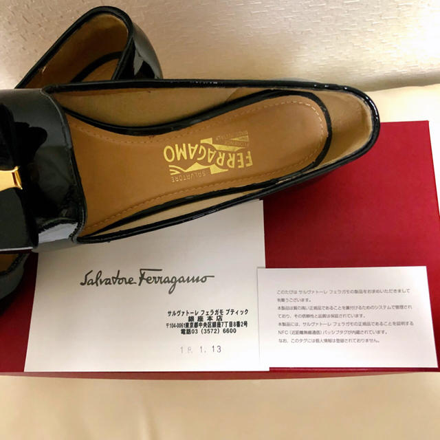 Salvatore Ferragamo(サルヴァトーレフェラガモ)のフェラガモ エナメルシューズ レディースの靴/シューズ(ハイヒール/パンプス)の商品写真