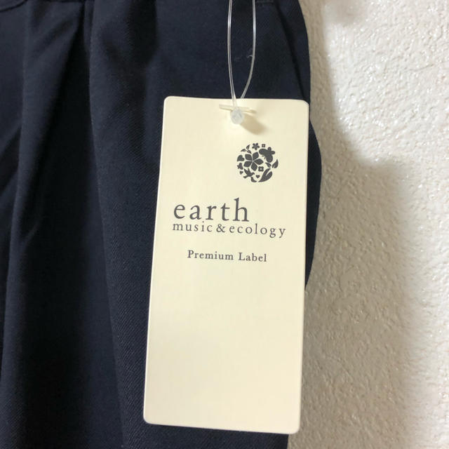 earth music & ecology(アースミュージックアンドエコロジー)の earth music & ecology デニムパンツ レディースのパンツ(デニム/ジーンズ)の商品写真