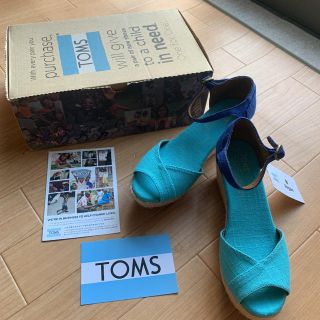 トムズ(TOMS)の専用です 新品 トムズ TOMS 配色 ウェッジ 麻 リネン サンダル 23(サンダル)