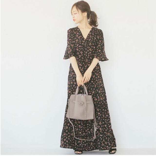 fifth(フィフス)のfifth 小花柄カシュクールロングワンピース レディースのワンピース(ロングワンピース/マキシワンピース)の商品写真