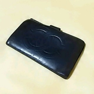 シャネル(CHANEL)のCHANEL レザー二つ折り財布(財布)
