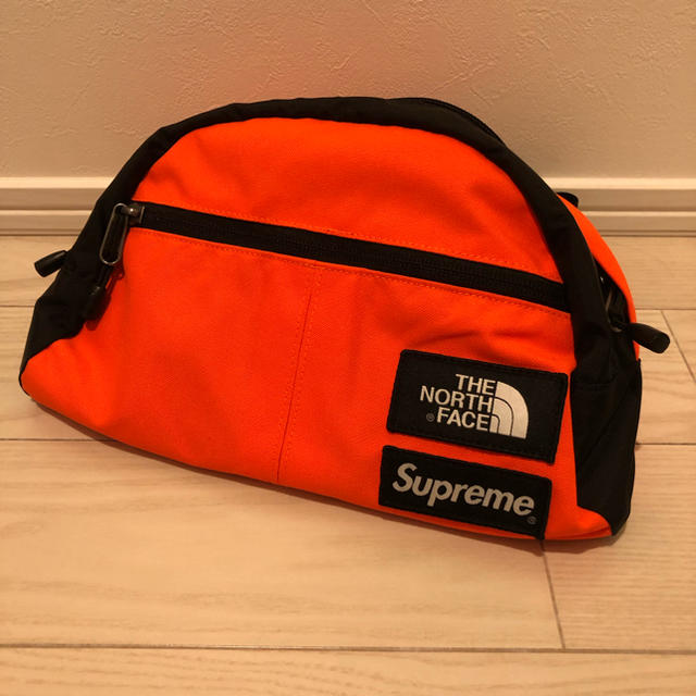 16aw Supreme × The North Face Waist Bag 1